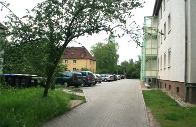 Schaffung von PKW – Stellplätzen in Wohngebieten Schaffung von PKW – Stellplätzen in Wohngebieten